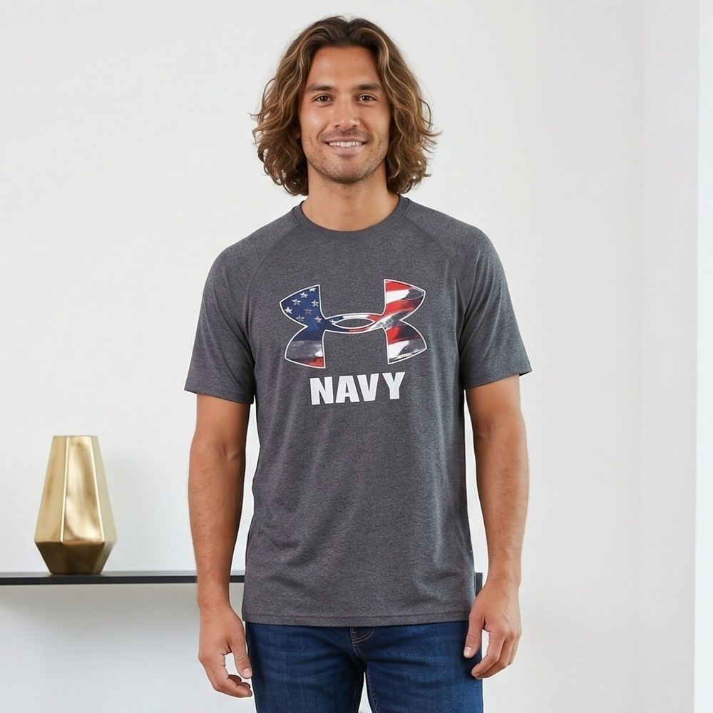 Under Armour Mens Small Gray Navy Patriotic Flag Logo HeatGear Loose Tee Shirt